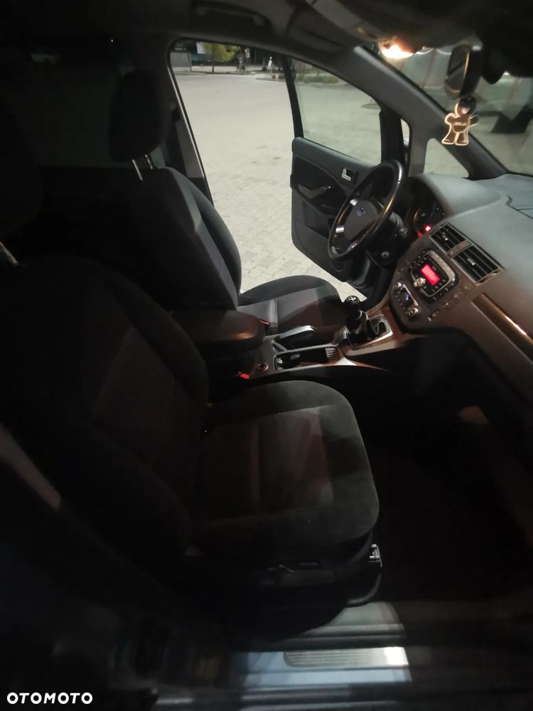 Ford Focus C-Max 1.8 Ghia - 14