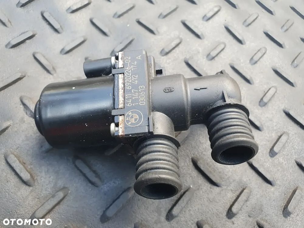 ELEKTROZAWÓR WODY BMW E60 E61 6920226 POSIADAM 2 SZT - 1