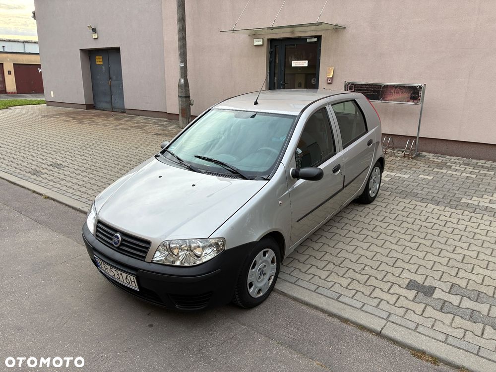 Fiat Punto 1.2 8V Actual - 1