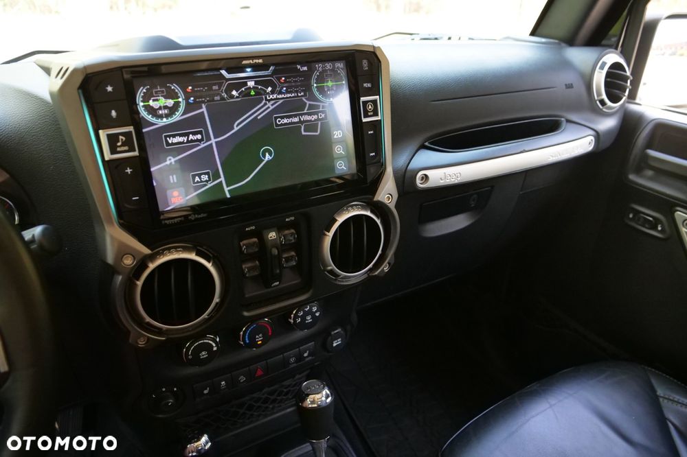 Jeep Wrangler Unlimited 3.6 Automatik Sahara - 10