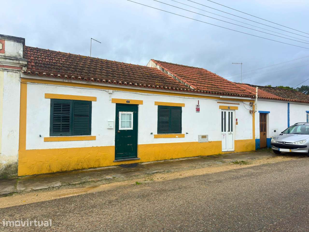 Moradia a Necessitar de Obras – Vale de Santarém - Grande imagem: 3/12