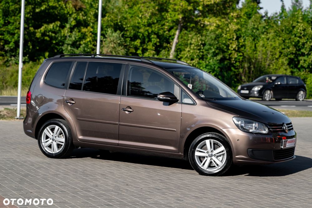 Volkswagen Touran 2.0 TDI DPF DSG Highline - 8
