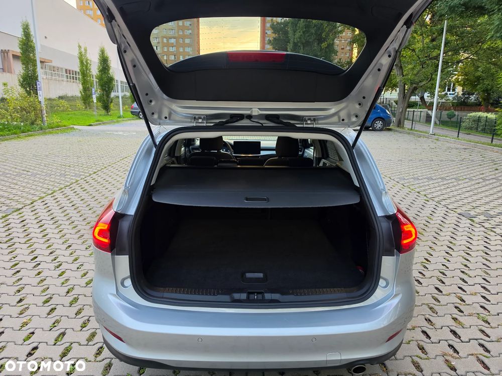 Ford Focus 1.0 EcoBoost Hybrid TITANIUM X - 22