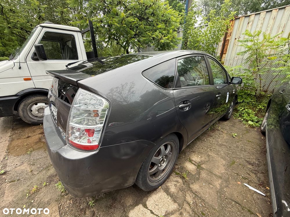 Toyota Prius - 1