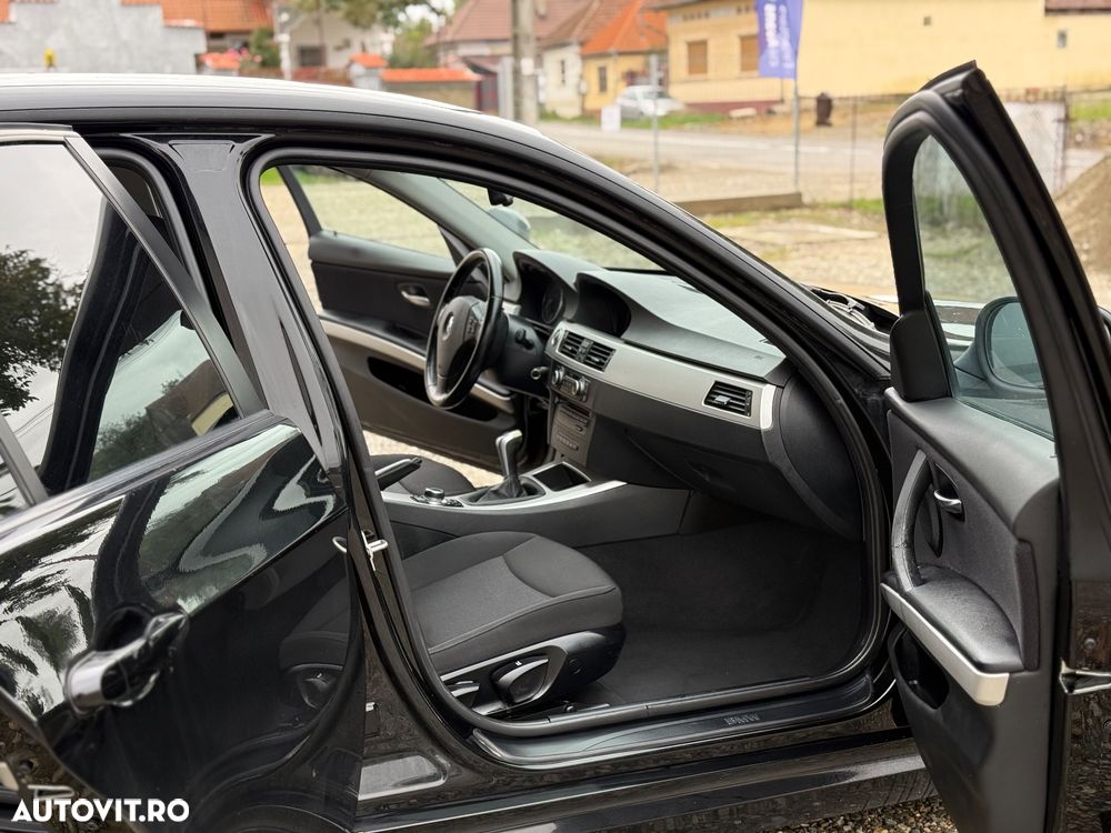 BMW Seria 3 318d - 6