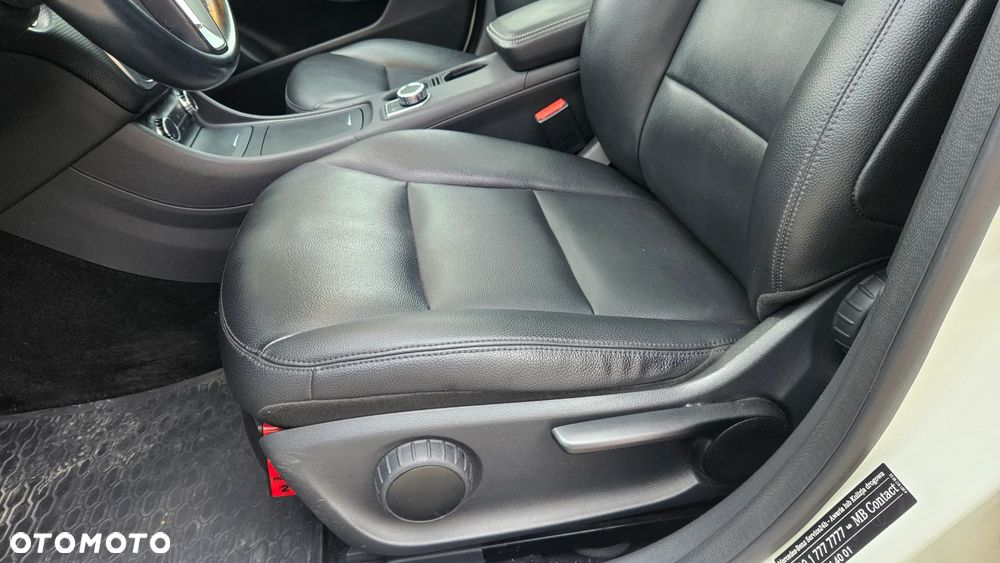 Mercedes-Benz Klasa A 180 (BlueEFFICIENCY) 7G-DCT - 27