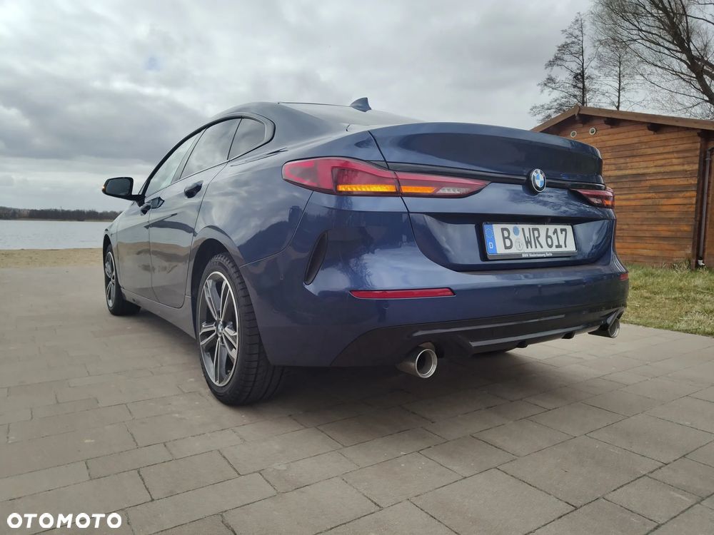 BMW Seria 2 218d Sport-Aut Sport Line - 17