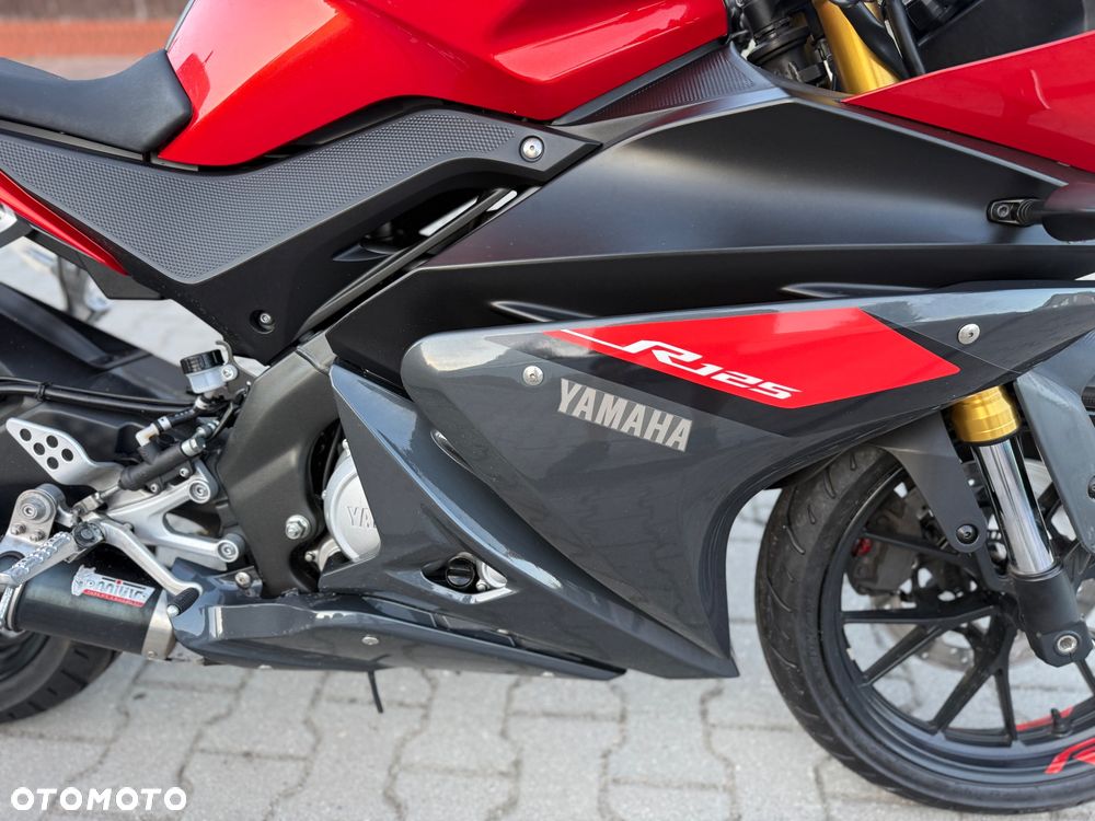 Yamaha YZF - 9