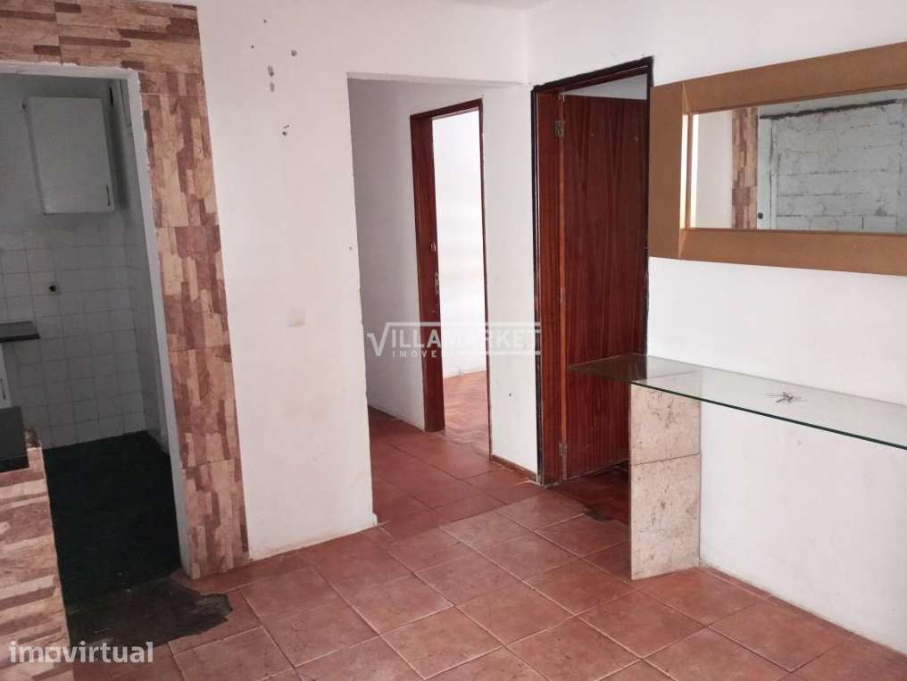 Apartamento T3 da banca inserido no 3º andar do nº 10 da Rua do Moinho - Grande imagem: 2/16