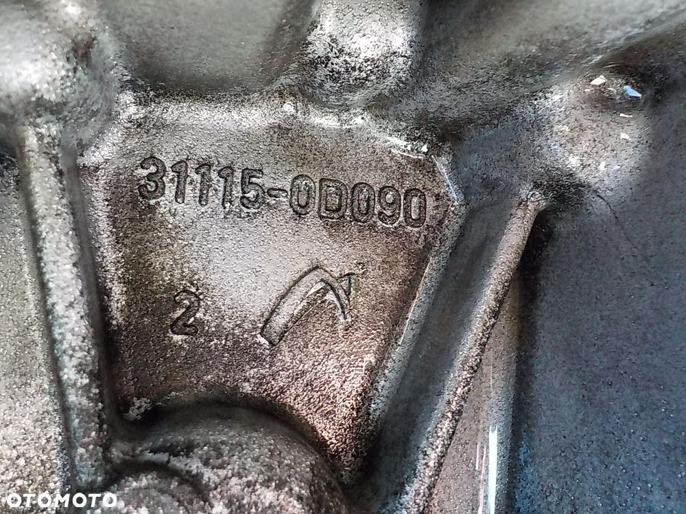 TOYOTA YARIS II 1.3 VVT-I SKRZYNIA BIEGÓW 31115-0D090 - 2