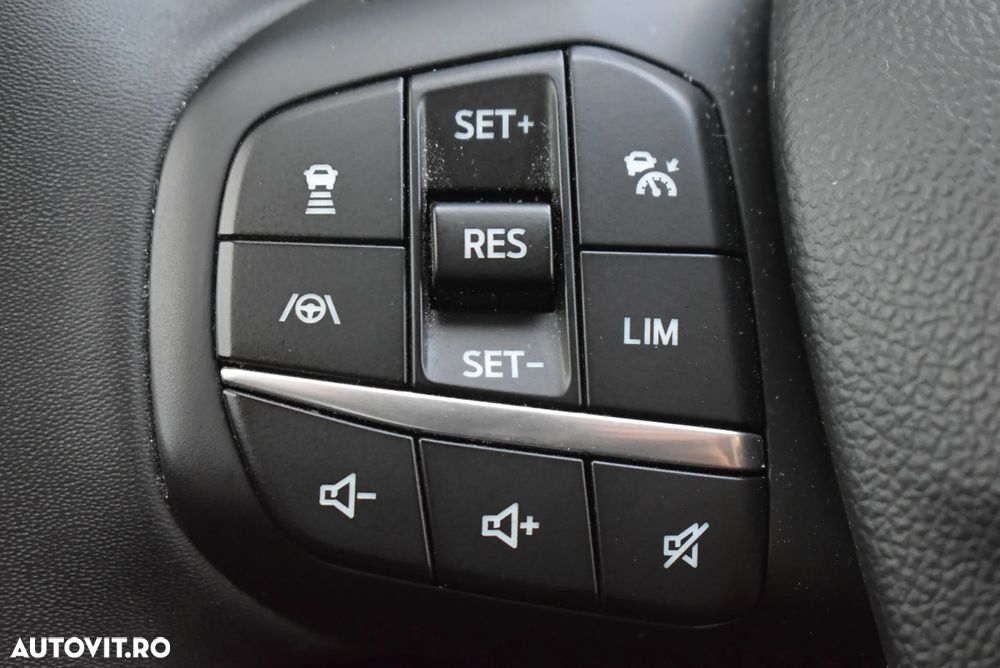 Ford Kuga 2.5 Duratec FHEV AWD Vignale - 25
