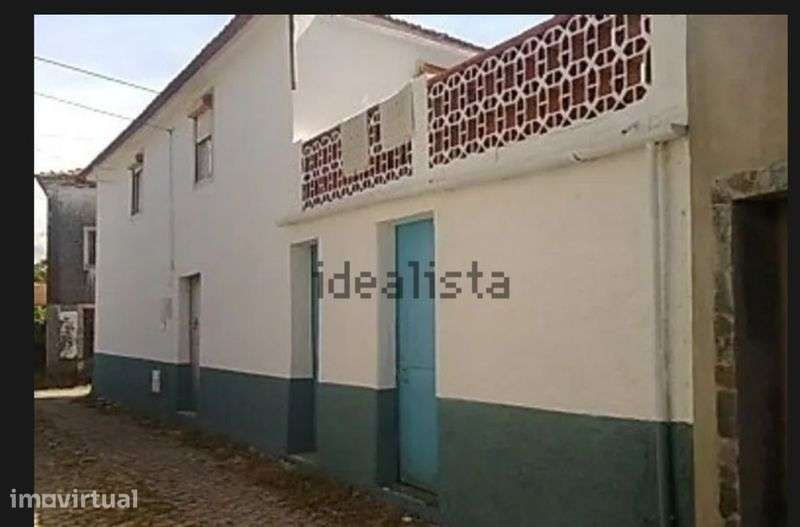 Vivenda com quintal