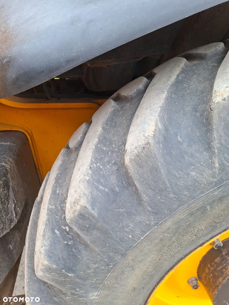 JCB 4 cx - 7