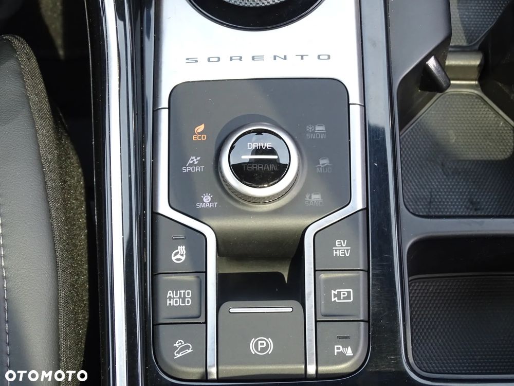 Kia Sorento 1.6T-GDI PHEV AWD OPF Platinum - 29