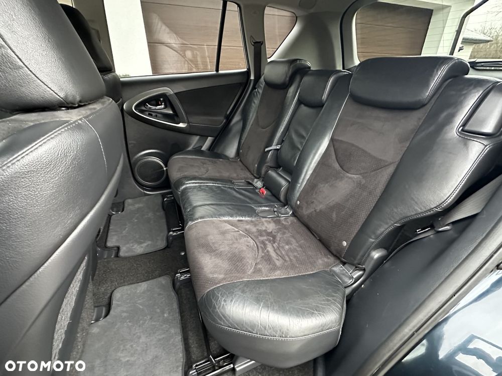 Toyota RAV4 2.0 VVT-i Premium - 19