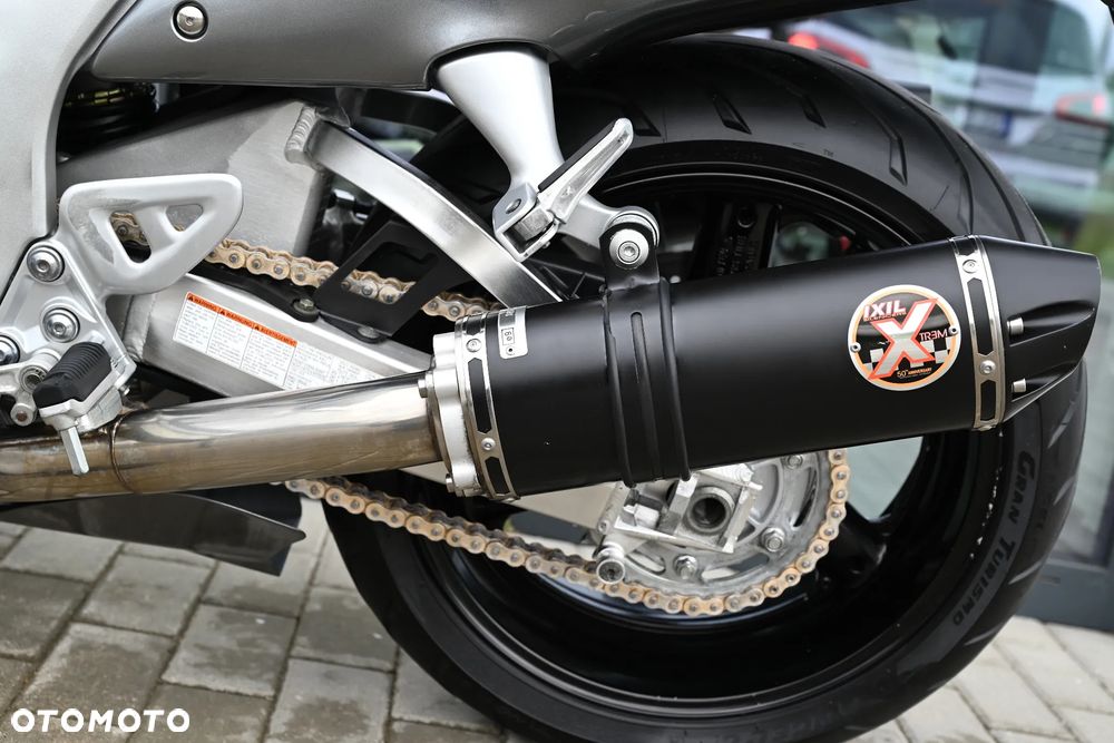 Suzuki GSX-R - 32