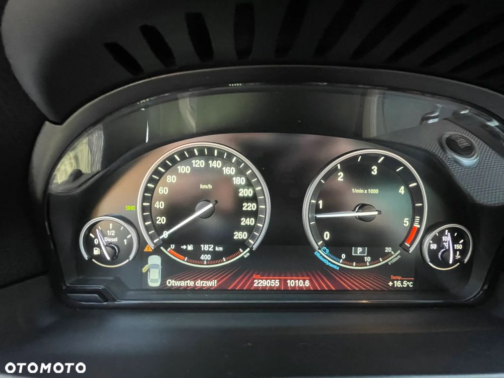 BMW Seria 5 535d - 28