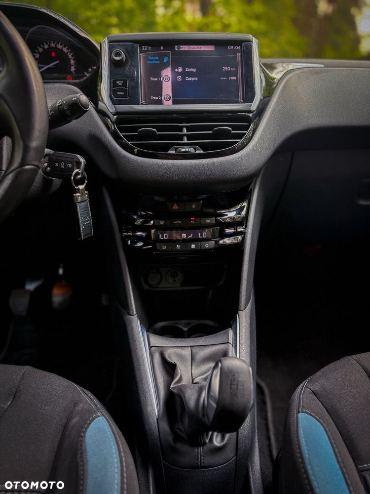 Peugeot 208 1.2 PureTech Allure - 8