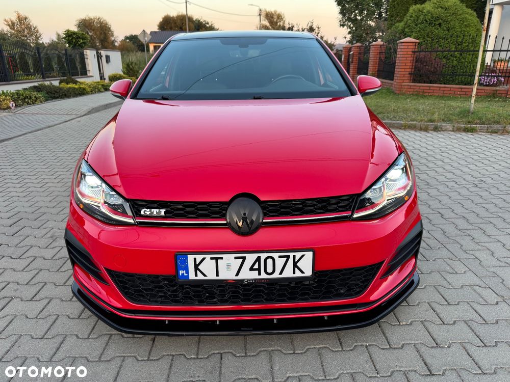 Volkswagen Golf - 9