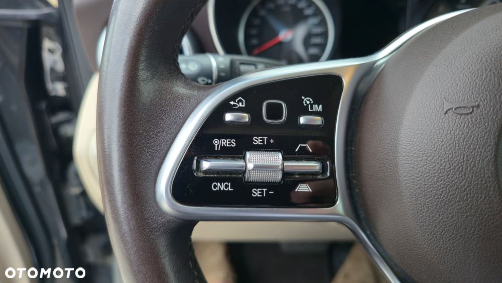 Mercedes-Benz GLC 200 d 4Matic 9G-TRONIC AMG Line - 16