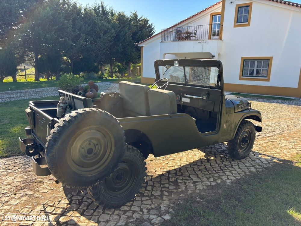 Jeep CJ-6 - 6