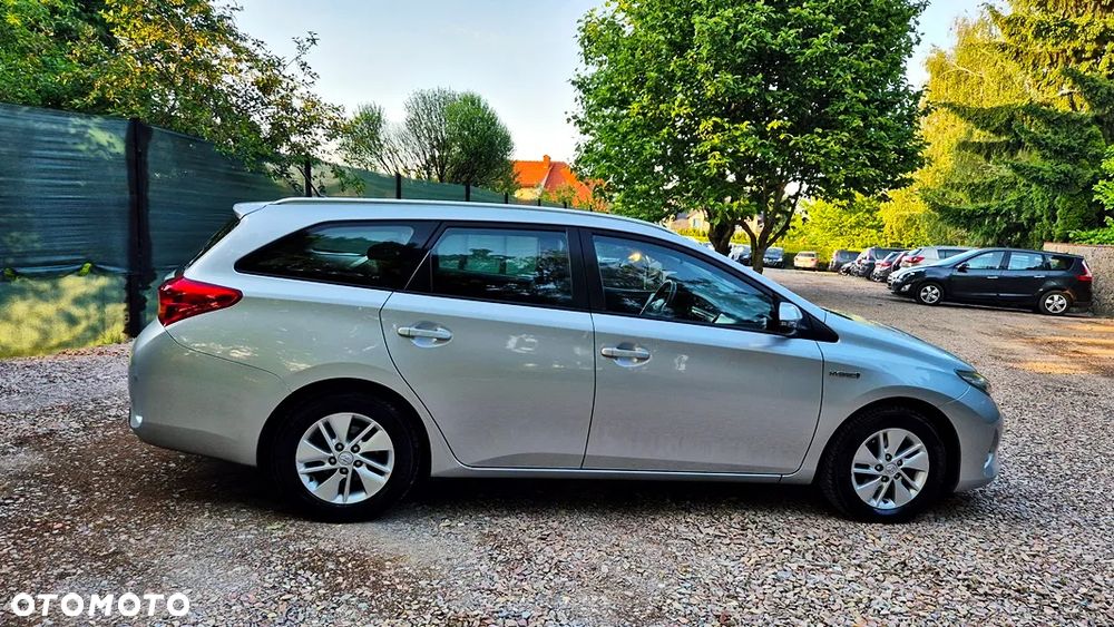 Toyota Auris 1.8 HSD Luna - 12