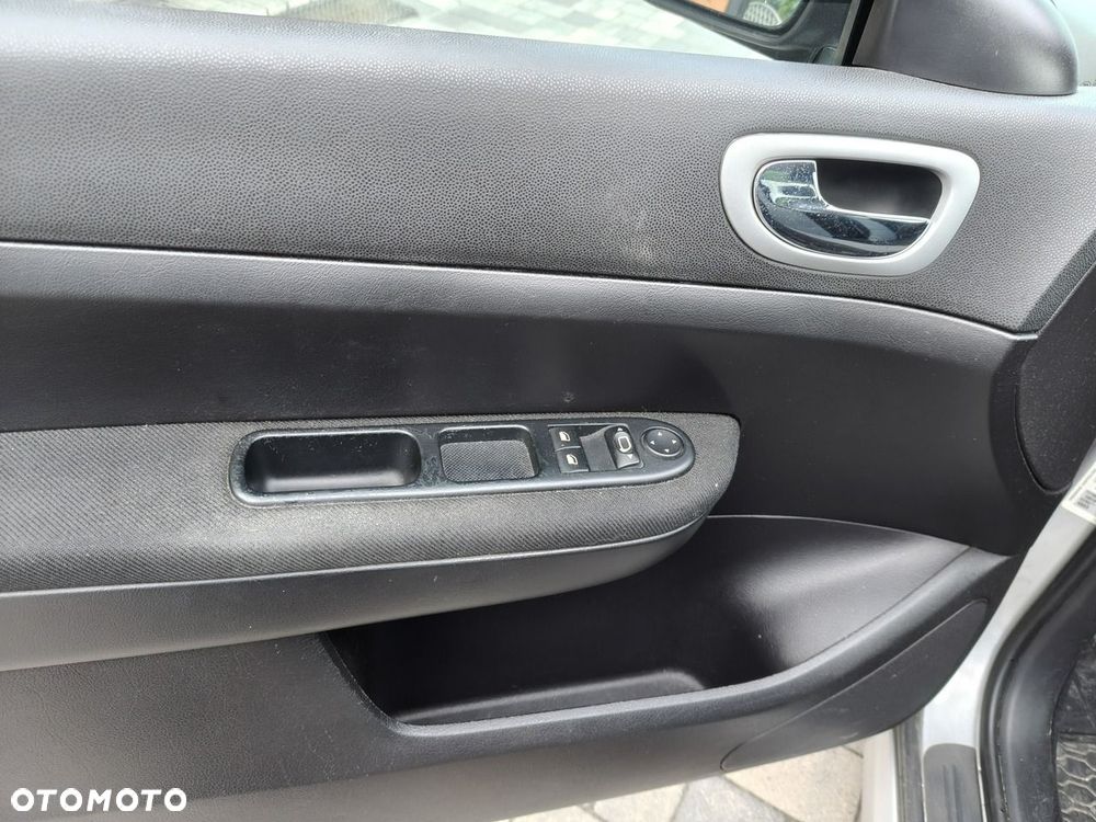 Peugeot 307 HDi 110 Epok - 17