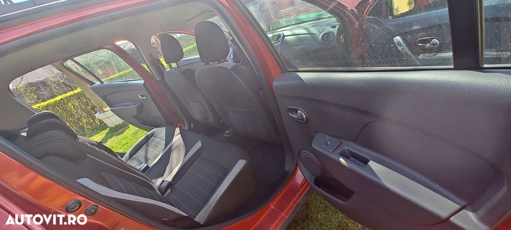Dacia Sandero Stepway 0.9 TCe - 8