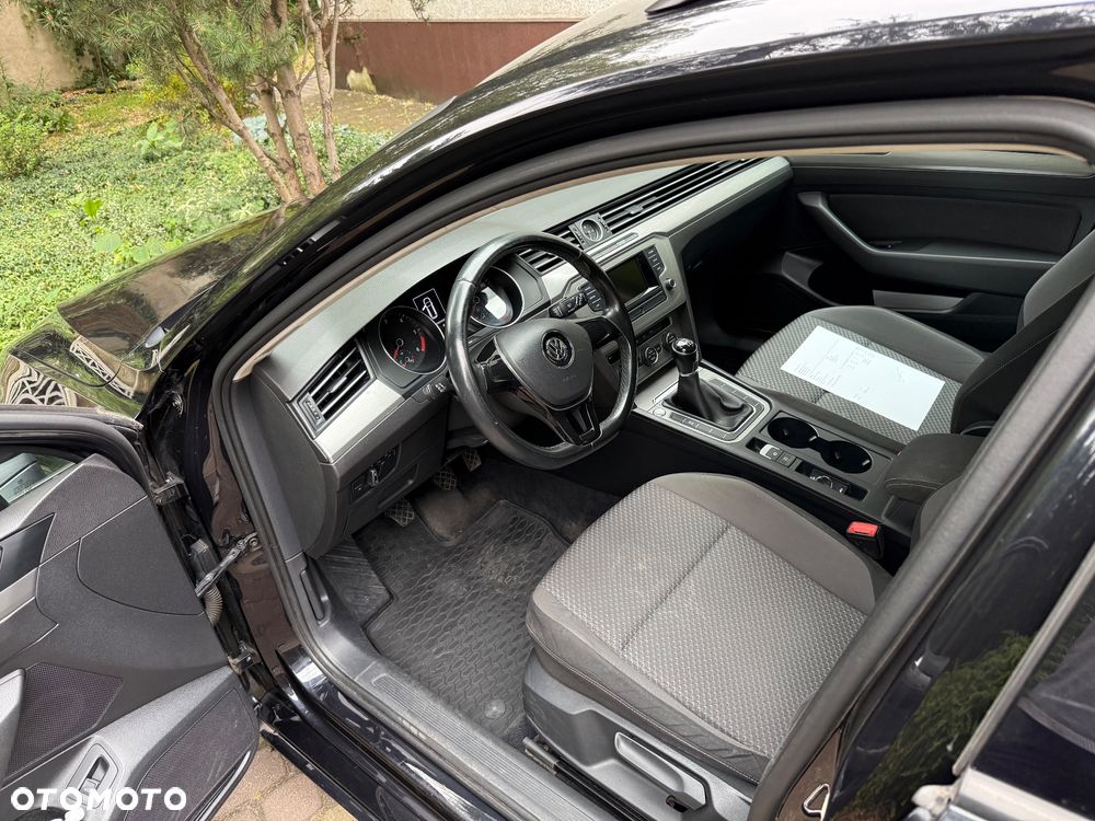 Volkswagen Passat 2.0 TDI BMT Trendline - 3
