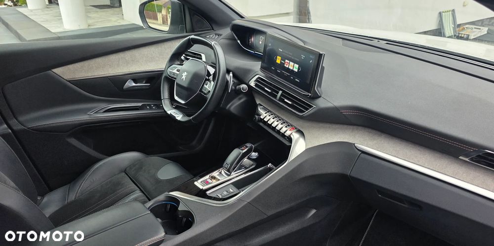 Peugeot 5008 BlueHDi 180 EAT8 GT - 33