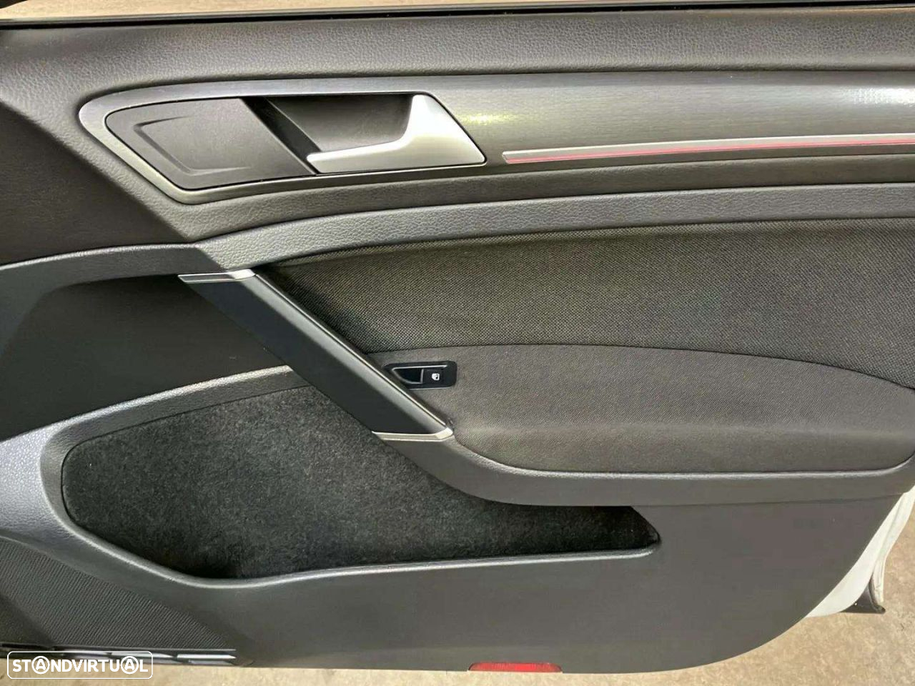 VW Golf 2.0 TSI GTI DSG Performance - 21