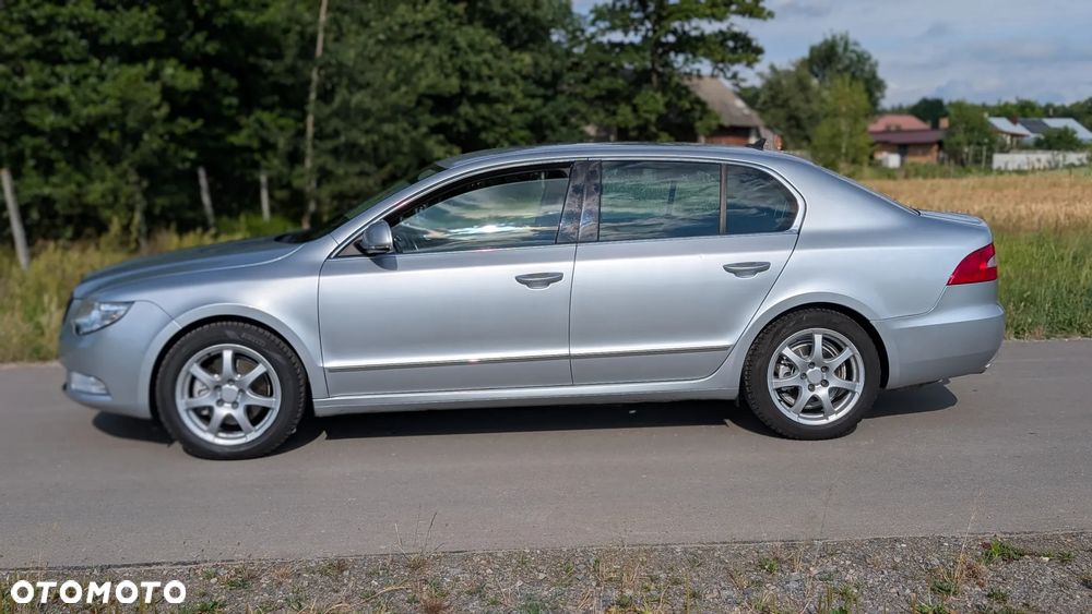 Skoda Superb 2.0 TDI Elegance Outdoor - 3