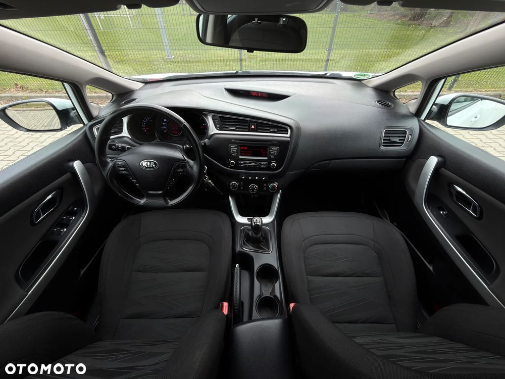 Kia Ceed 1.4 CVVT Dream Team Edition - 7