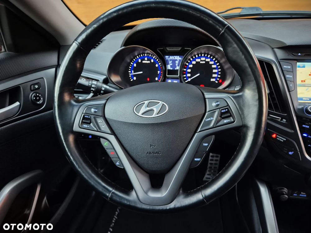 Hyundai Veloster 1.6 Turbo Premium - 22