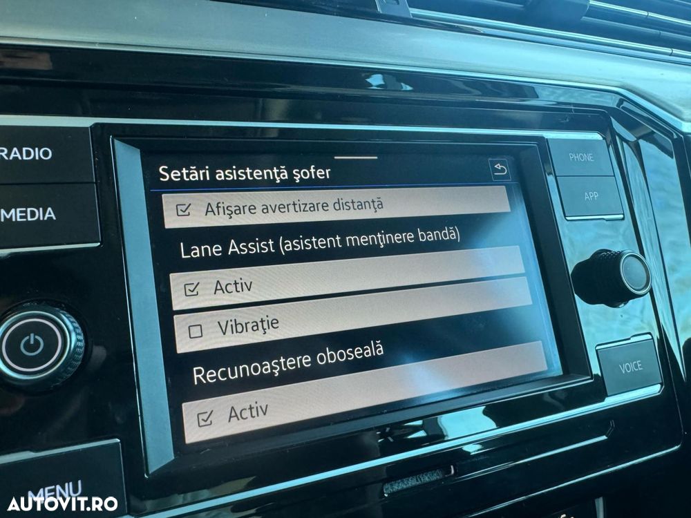 Volkswagen Passat 2.0 TDI DSG Highline - 25