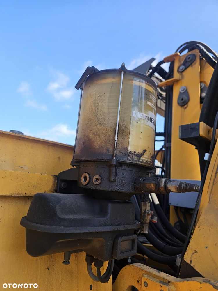 Liebherr A916 PRZEŁADUNKOWA - 16