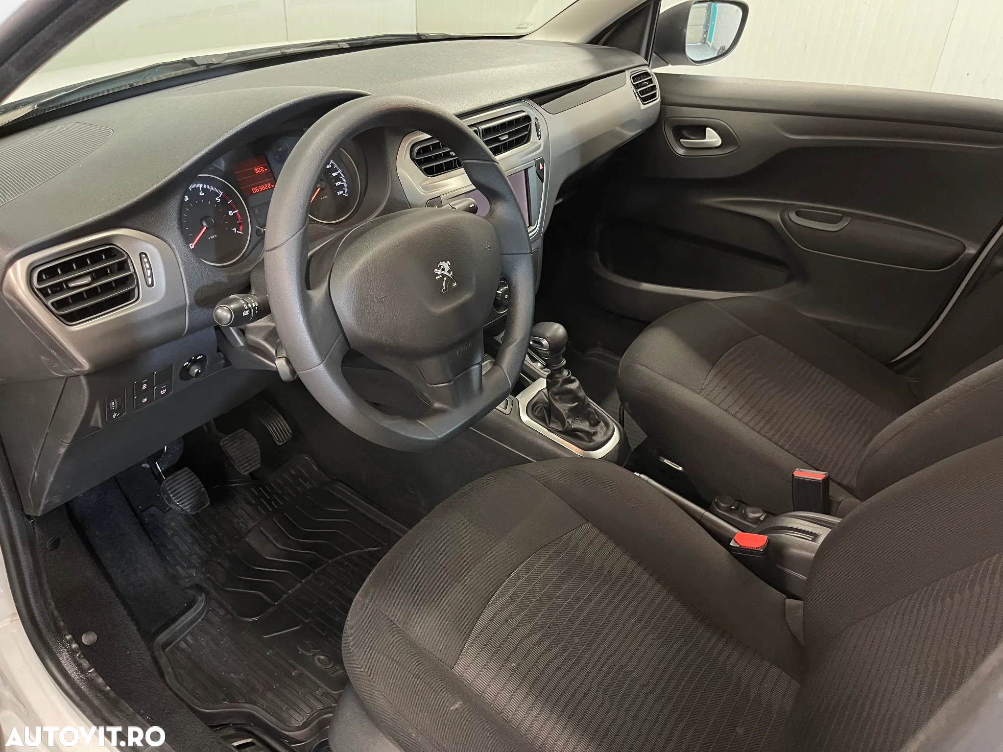 Peugeot 301 1.5 BlueHDI FAP Active - 5