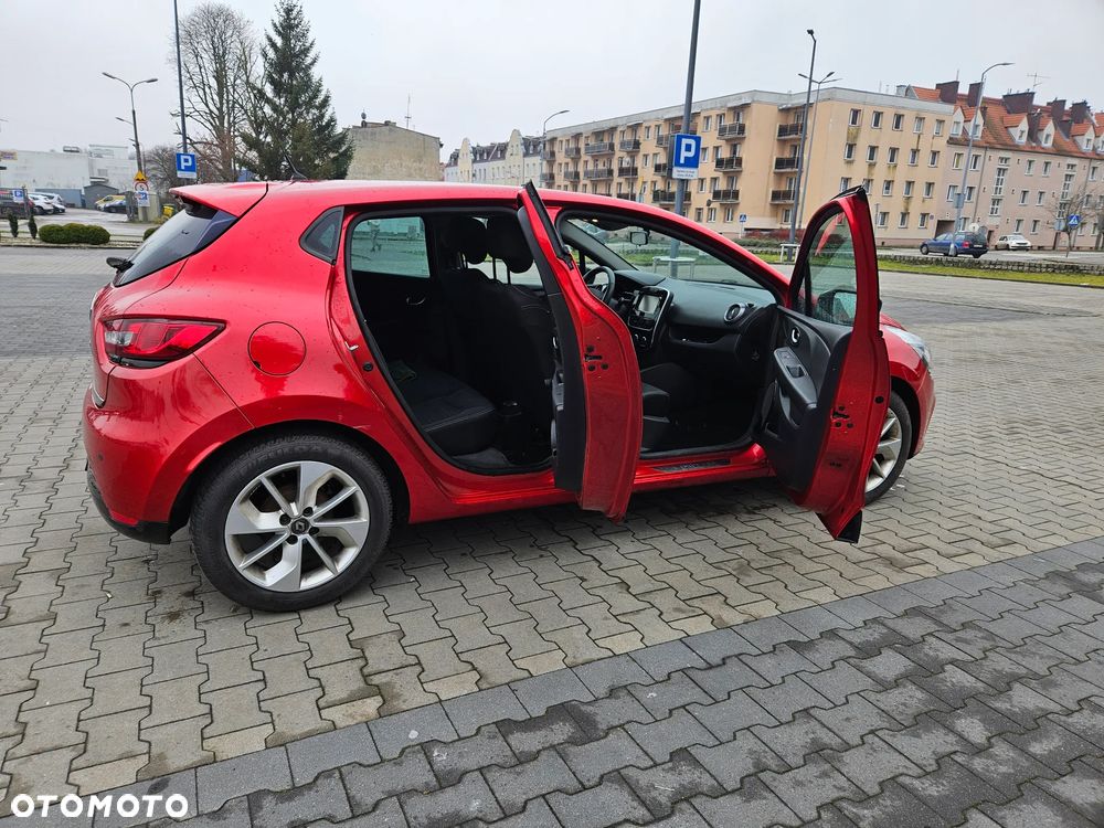 Renault Clio 1.2 16V Life - 8