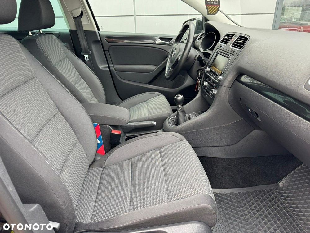 Volkswagen Golf 1.6 Comfortline - 17