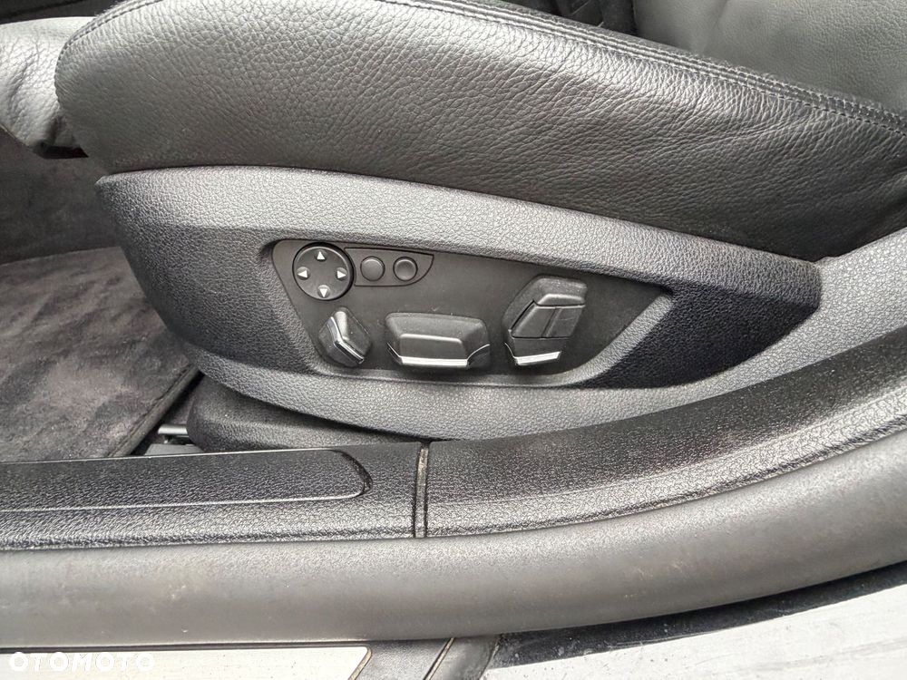 BMW Seria 7 730d - 33