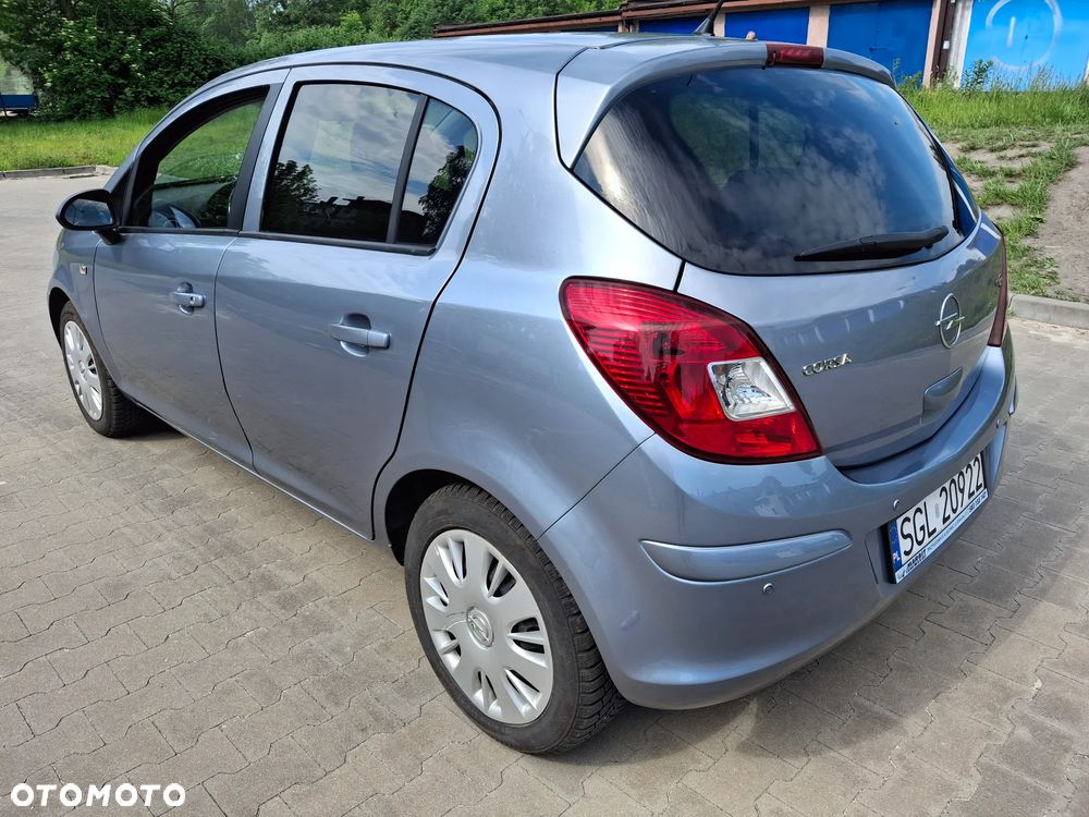 Opel Corsa 1.2 16V Cosmo - 32