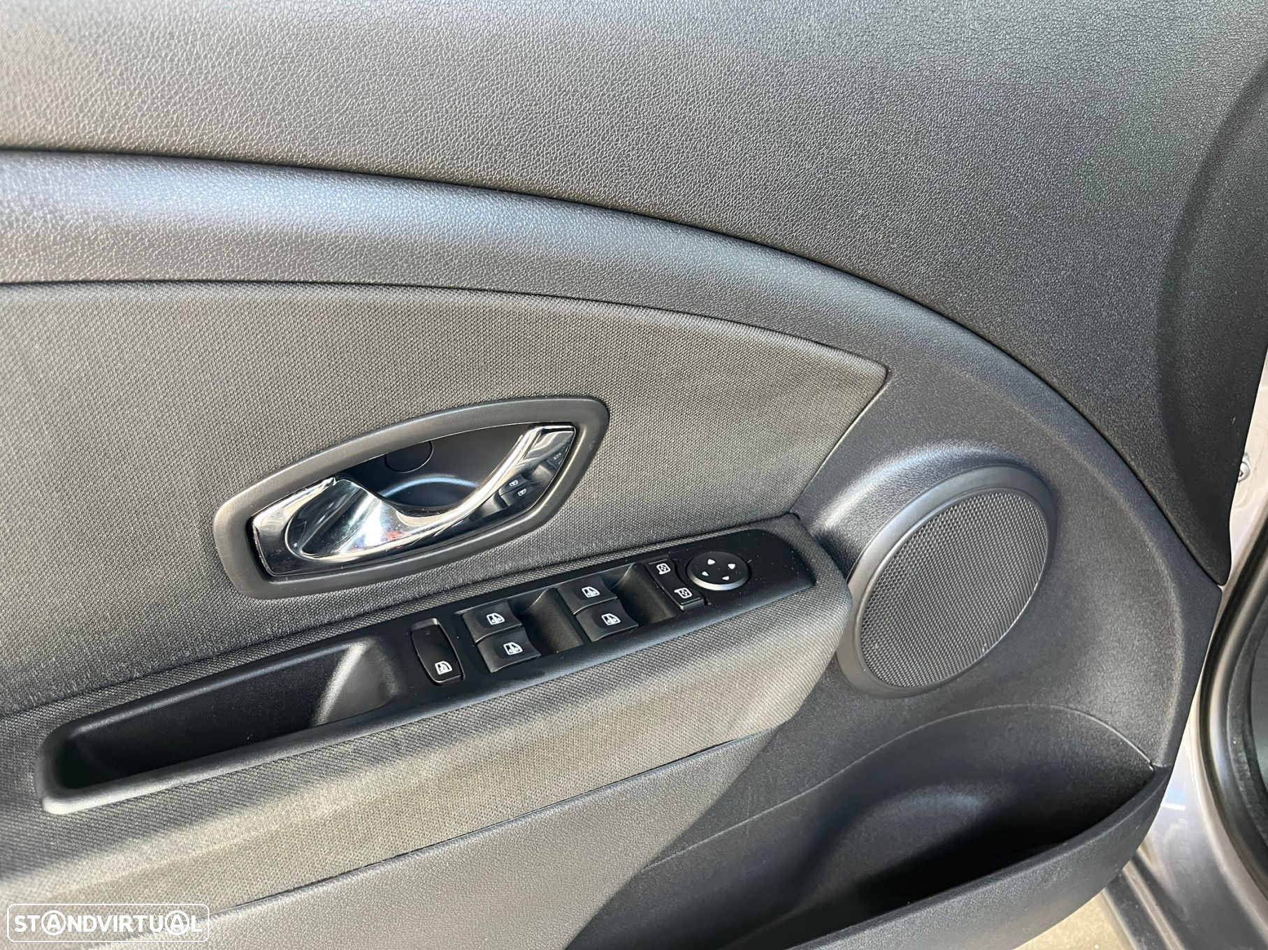 Renault Mégane Sport Tourer 1.5 dCi Comfort SS - 12