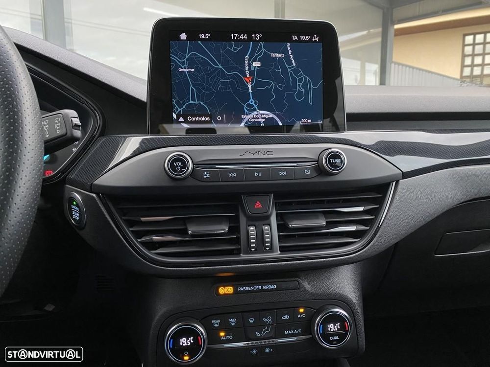 Ford Focus SW 1.0 EcoBoost ST-Line - 19