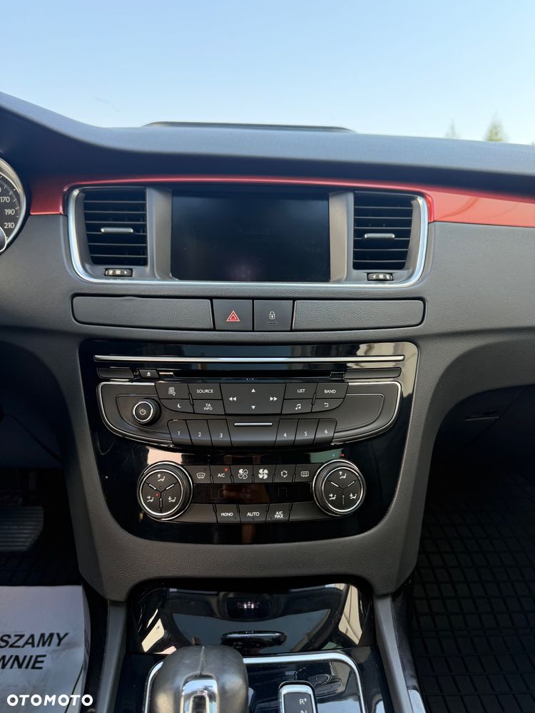 Peugeot 508 RXH Hybrid4 - 26