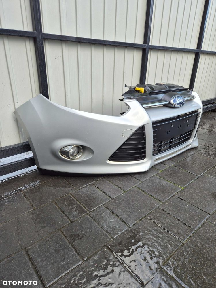 Zderzak przód przedni Ford Focus MK3 rok 11 kod lak 0B OB kompletny - 2