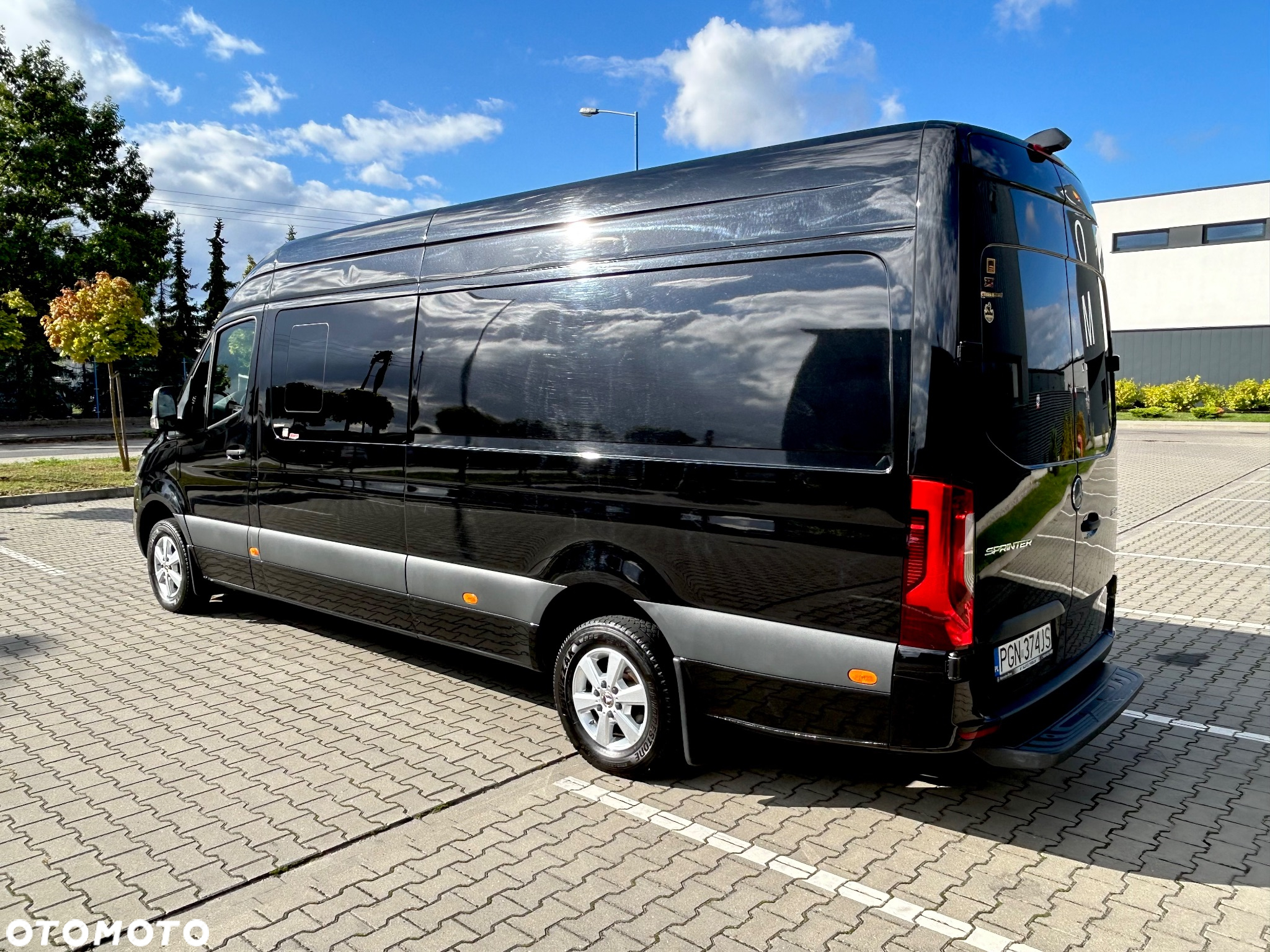 Mercedes-Benz Sprinter - 22