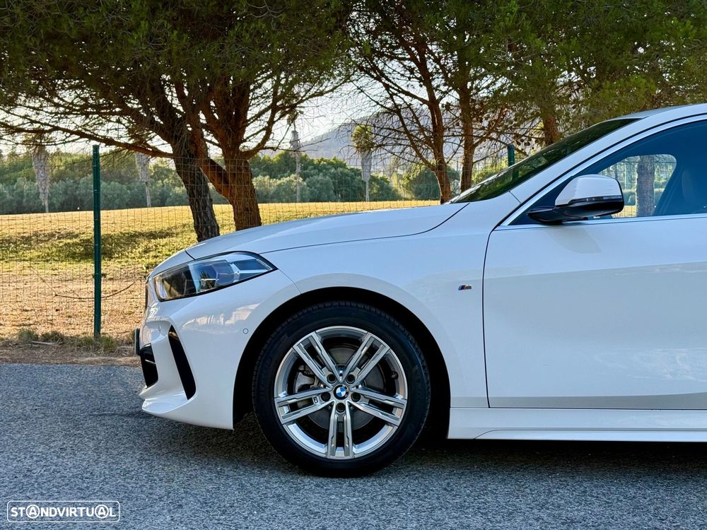 BMW 118 i Pack Desportivo M Auto - 25