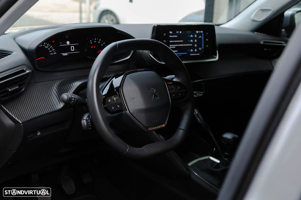 Peugeot 2008 1.2 PureTech Active - 12