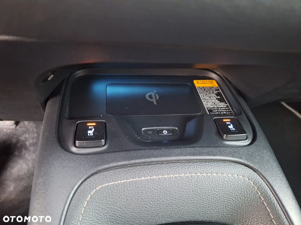 Toyota Corolla 2.0 Hybrid Executive - 10