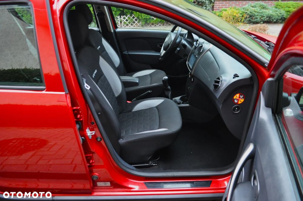 Dacia Sandero Stepway TCe 90 Prestige - 30